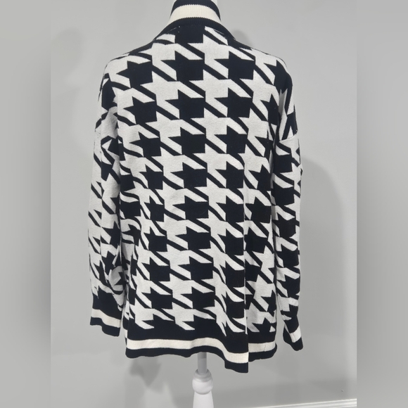 Houndstooth Cardigan - Picture 3 of 5